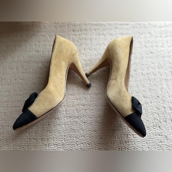 CHANEL Women Suede Pumps, Bow, CC Logo. 3" Heels, Size 37, Beige. Authentic - Picture 6 of 16